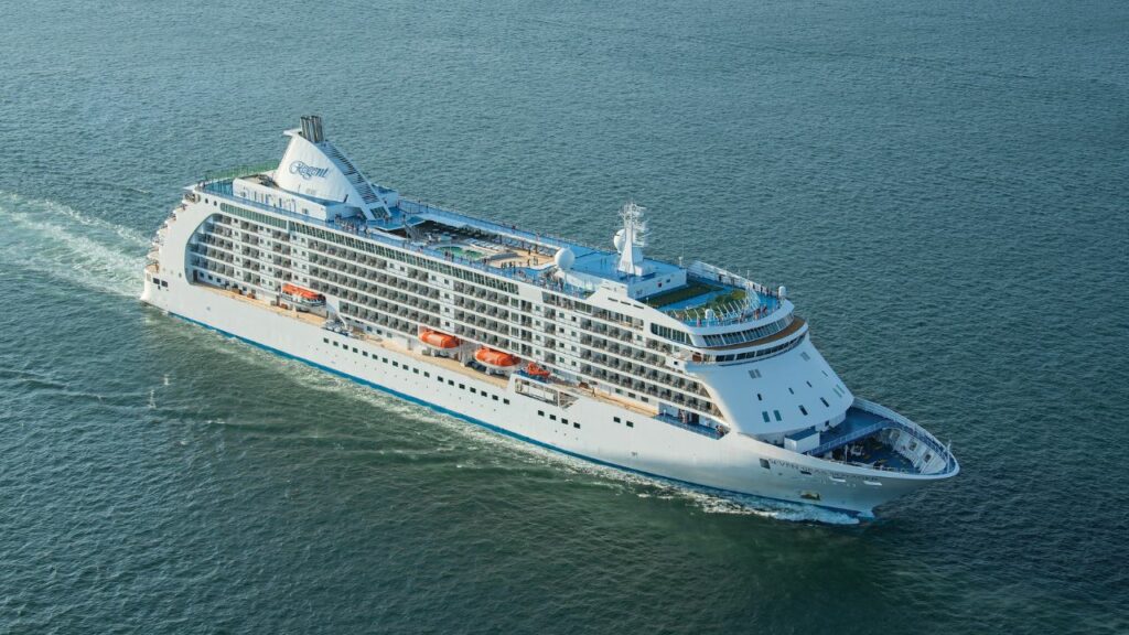Ocean Cruising Regent